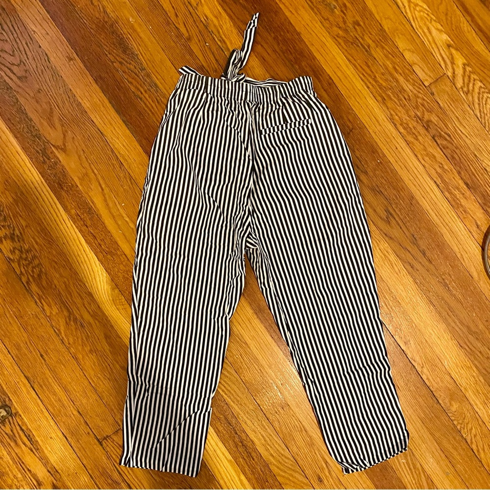 Zara Basic B+W Striped Capri Pants Sz. L - Picture 7 of 7